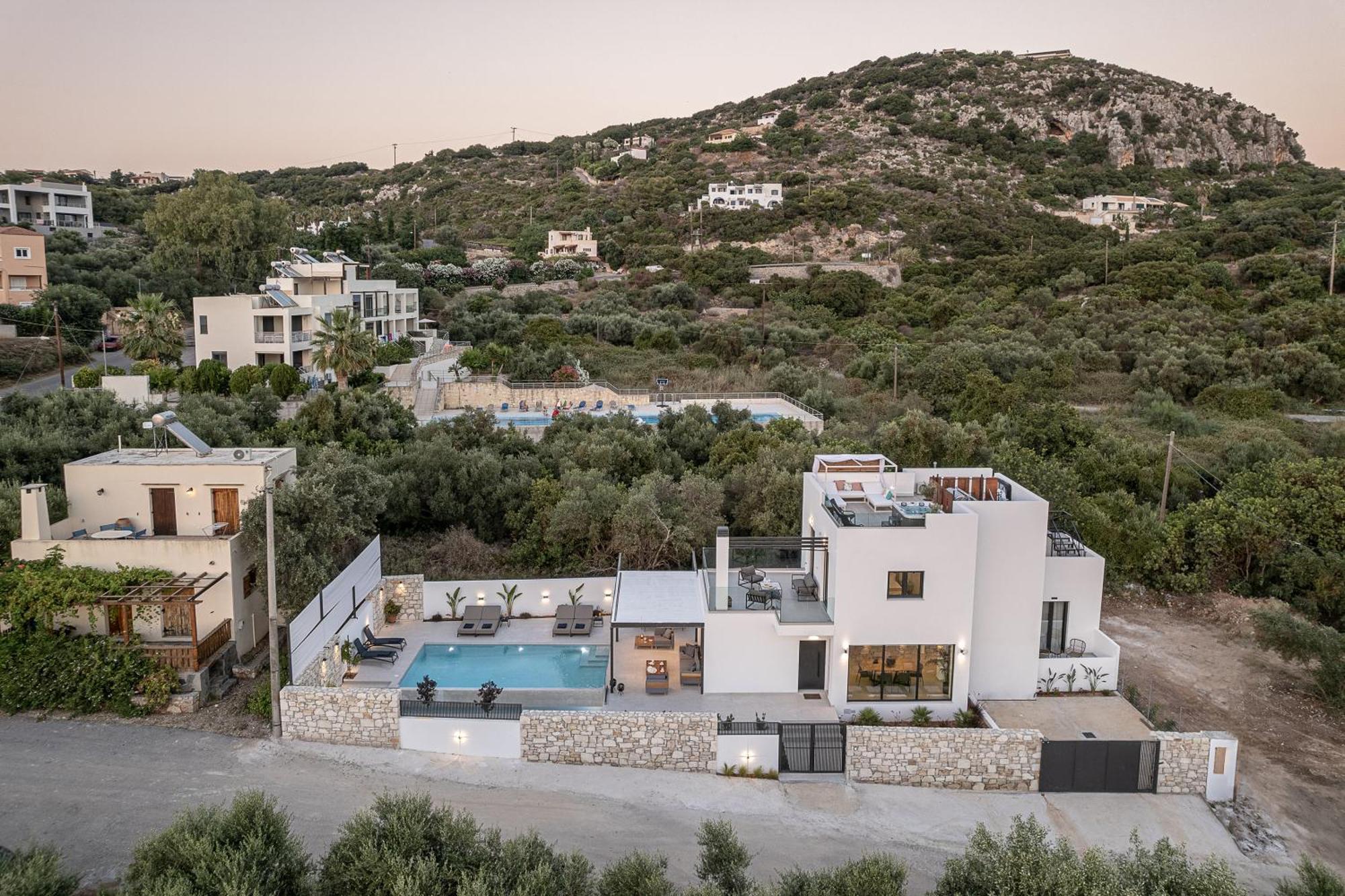 Avrilia Seaside Villa Heated Pool Almirida Extérieur photo
